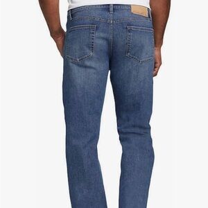 Men’s Eddie Bauer Straight Fit Denim Medium Dark Blue Wash 38” x 32” C3497079